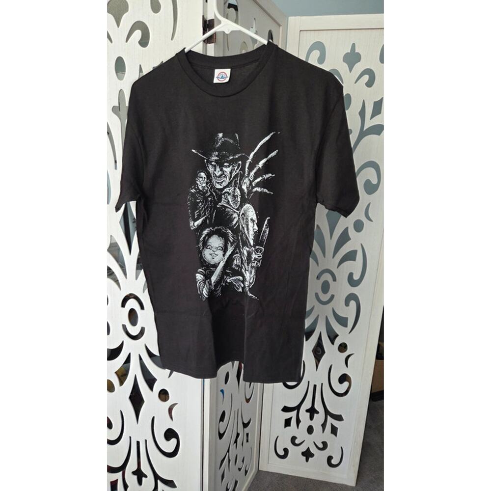 Iconic Horror Movie Villains Tee Freddy Jason Chucky Pennywise NWOT Black Shirt